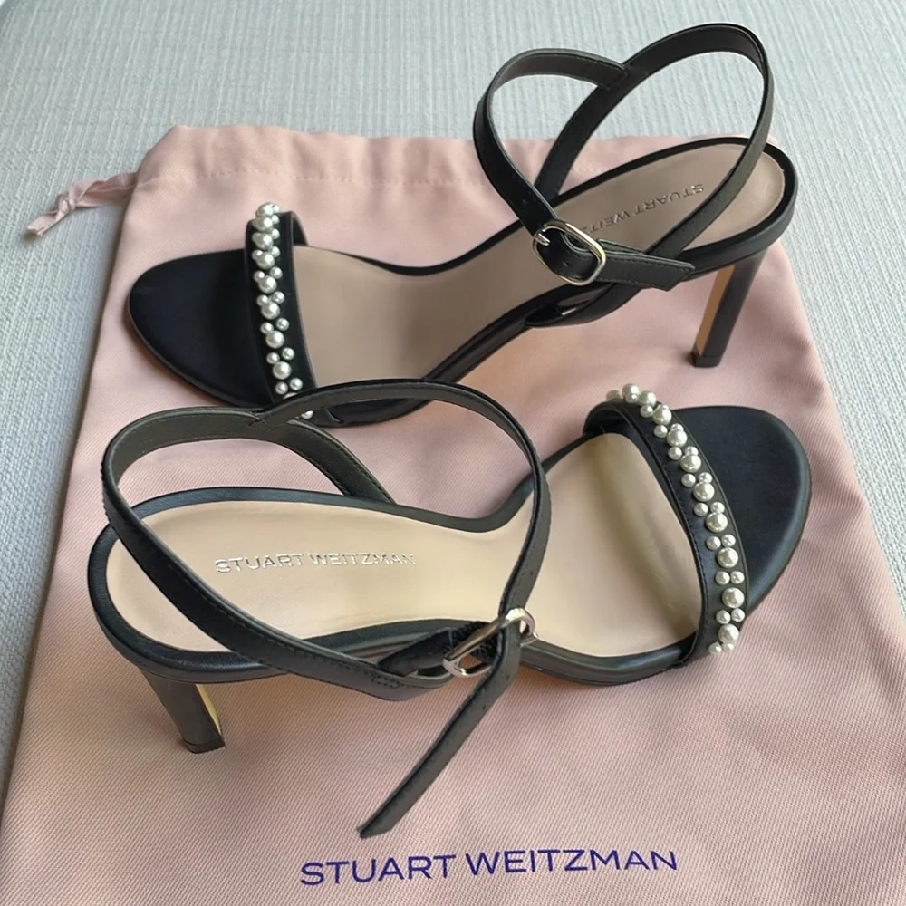 Stuart Weitzman dancer Sandals - black with Pearl Accents - size 8